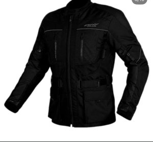 Chaqueta color negro marca atrox